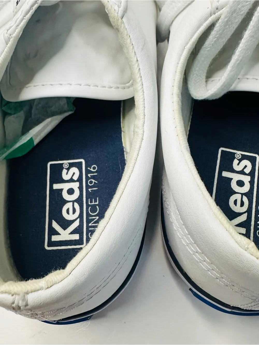 Keds White Leather Chucks Style Sneakers Size 6